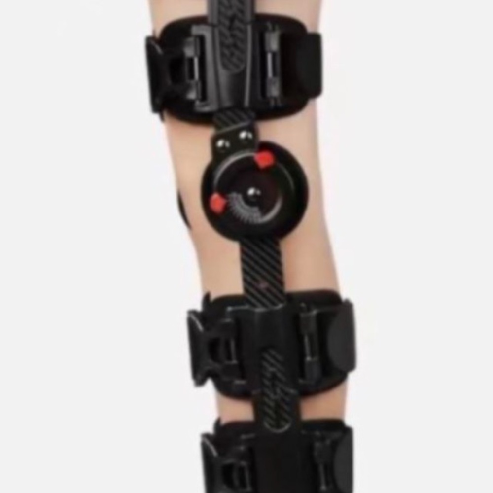 Knee brace